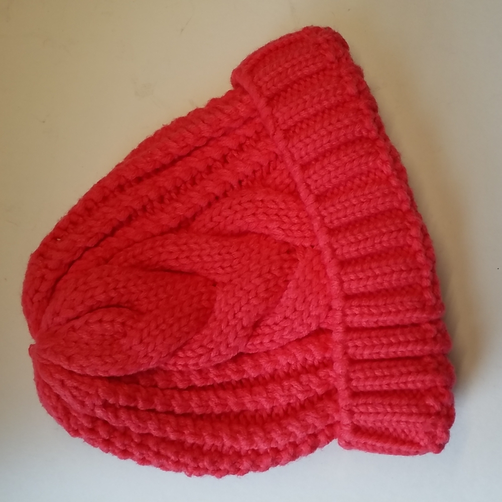 3/$15 MERONA CORAL CABLE KNIT HAT